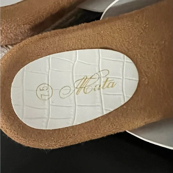 Ladies White Wedge Shoes Size 7.5 - Picture 8 of 8